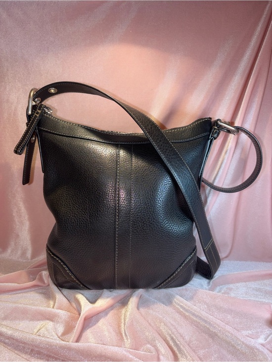 Coach Handbags - Vintage Authentic 2008 Coach Felicia Shoulder Bag Black Pebbled Leather F12319